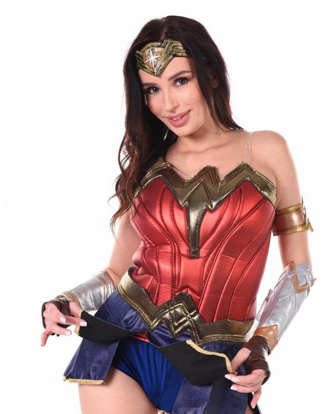 Sexy cosplay outfit for Milena Ray